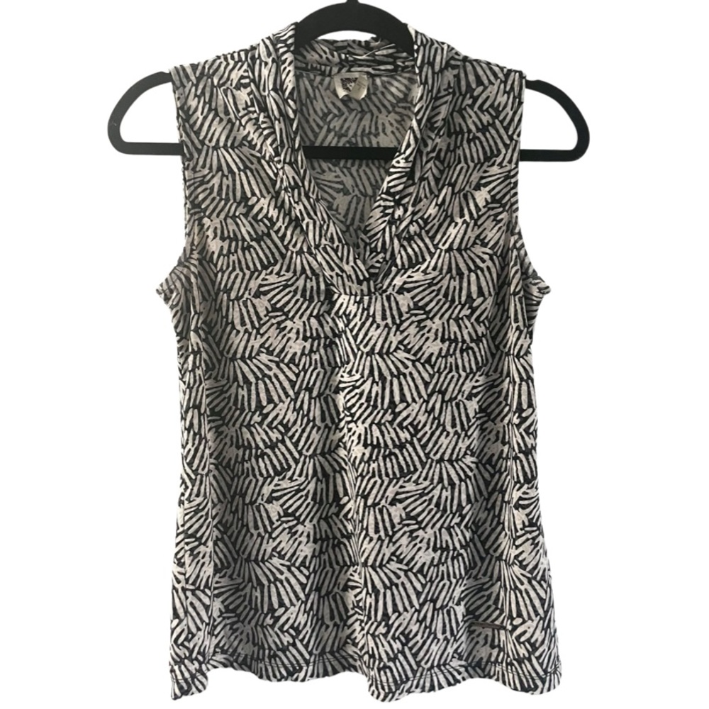 Anne Klein printed triple pleat women’s small top Vneck sleeveless blouse
